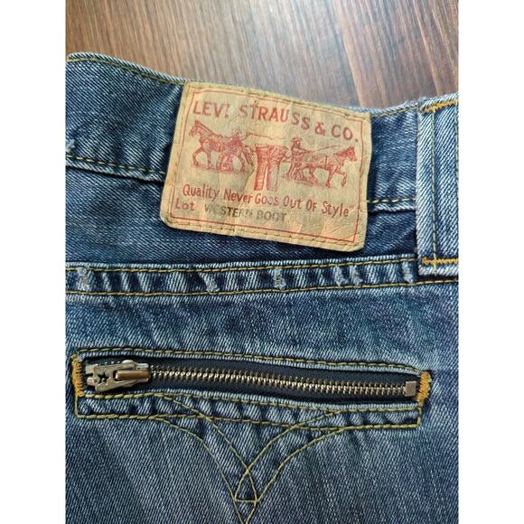 VTG  Levi's Jeans Womens 11m 32x32 Type 1 Tough Western Cowboy Boot Rare - Picture 2 of 8
